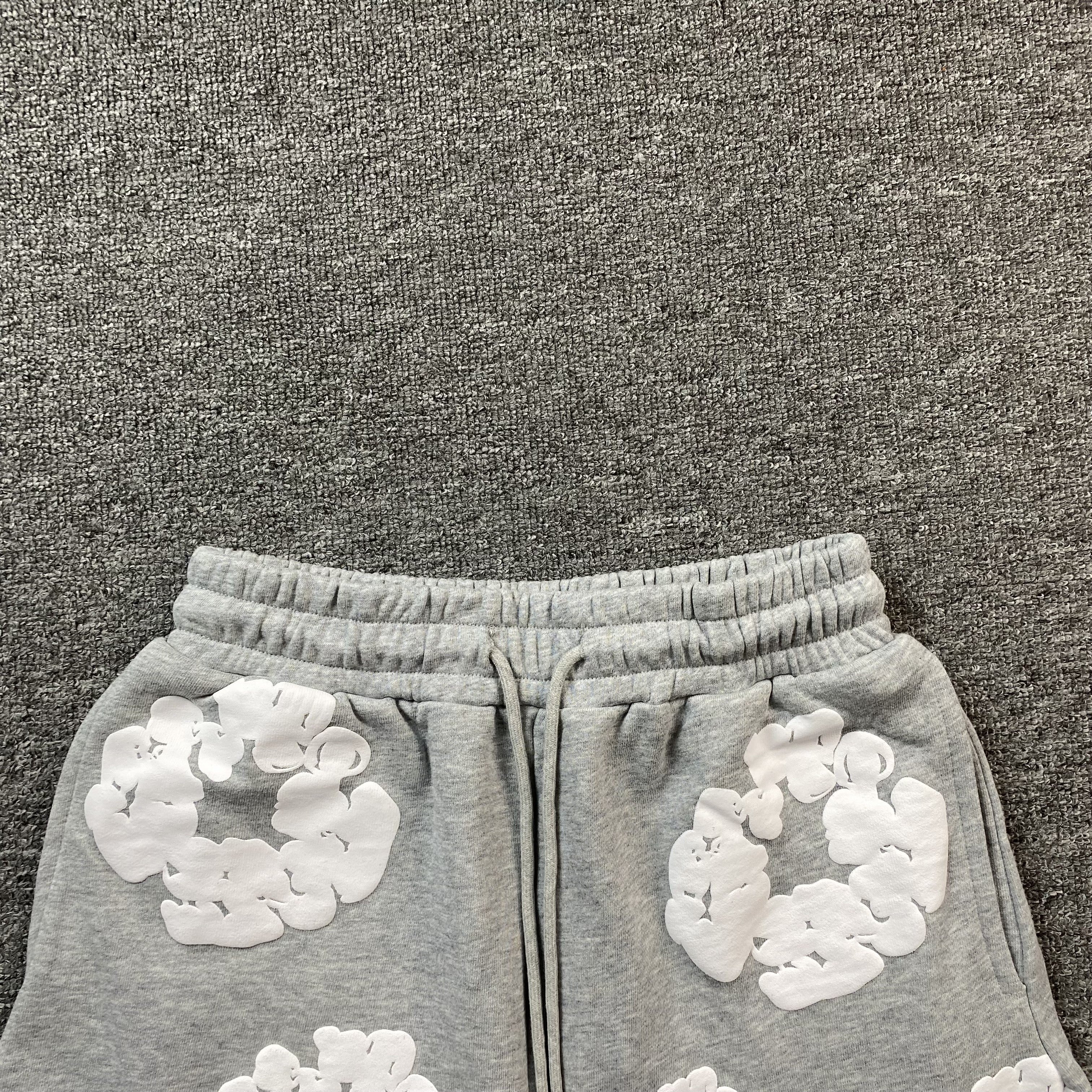 DENIM TEARS COTTON WREATH SHORTS GREY - netstar®