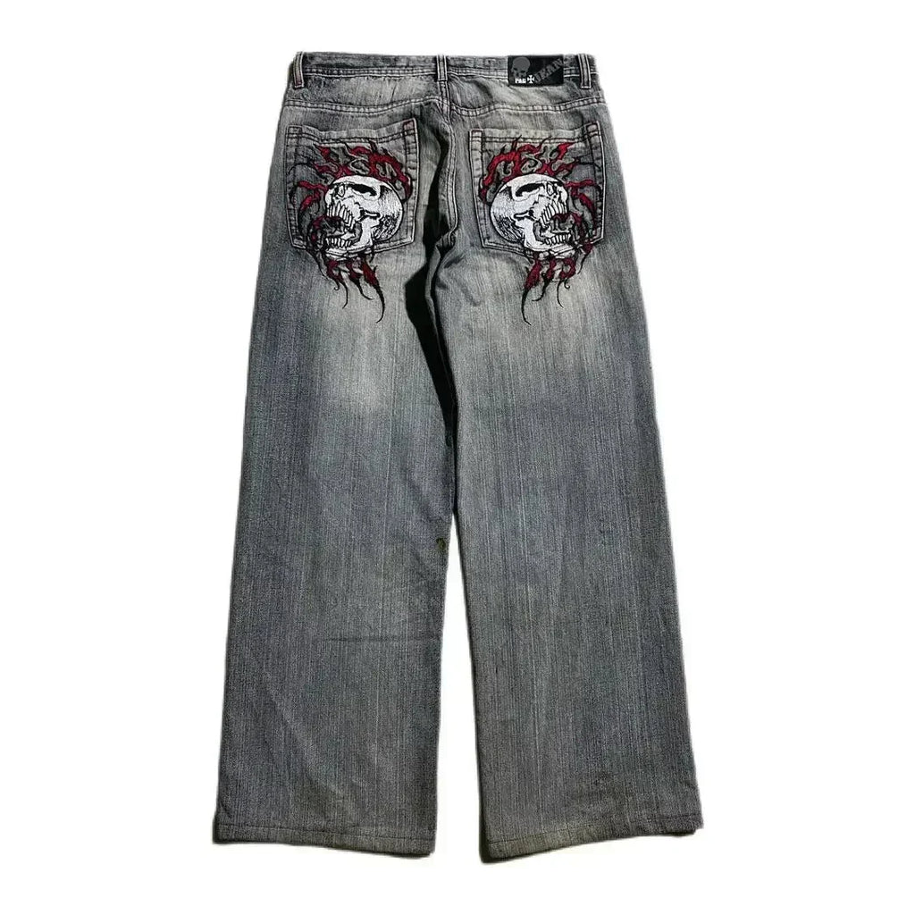 Grunge Skull Embroidery Mid Rise Jeans - netstar®