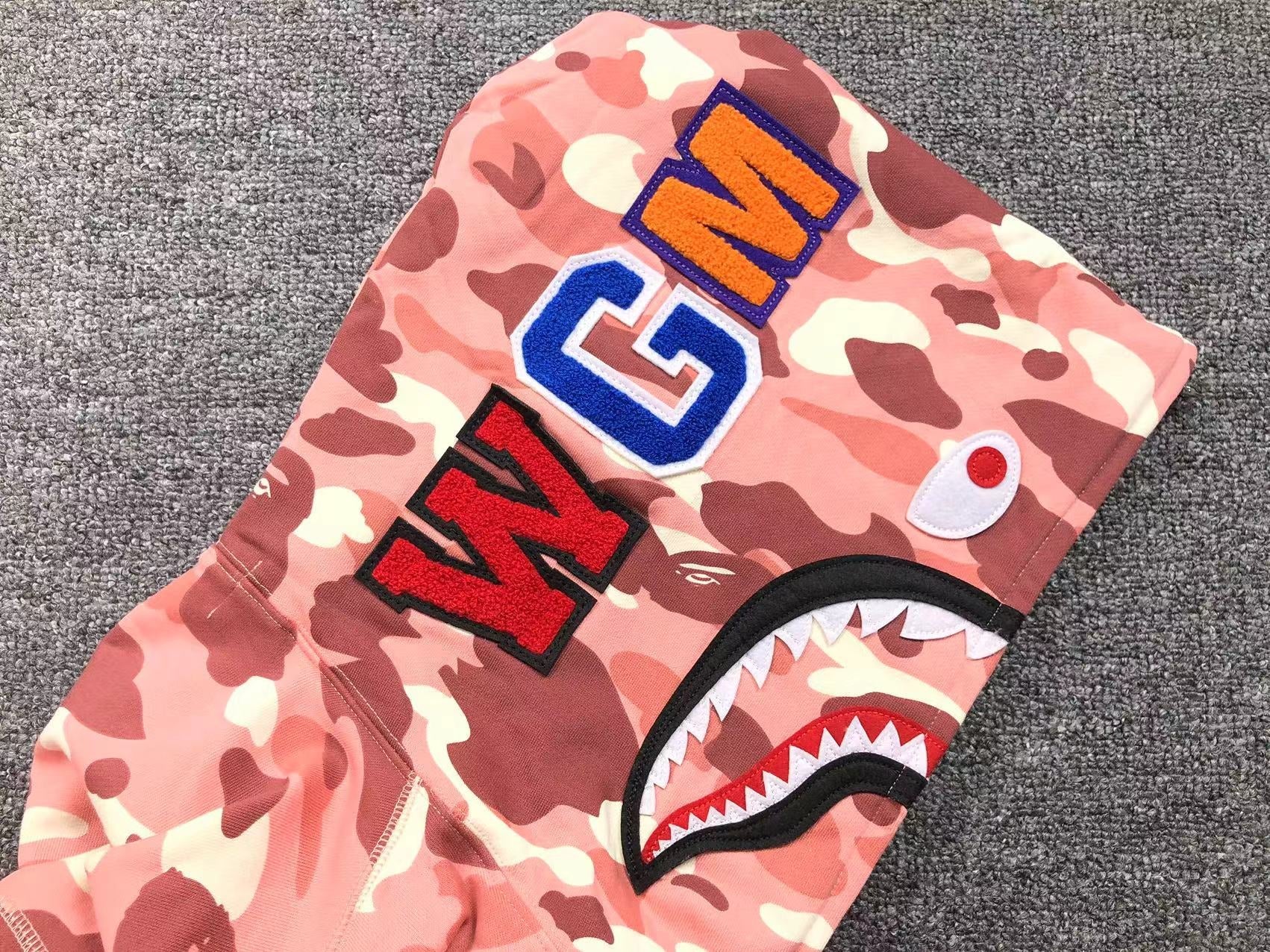 BAPE X BARBIE DOT CAMO SHARK FULL ZIP HOODIE PINK - netstar®