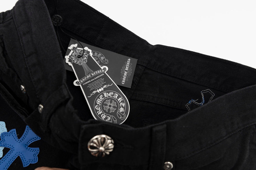 CHROME HEARTS MULTICOLOR CROSS PATCH JORTS BLACK - netstar®