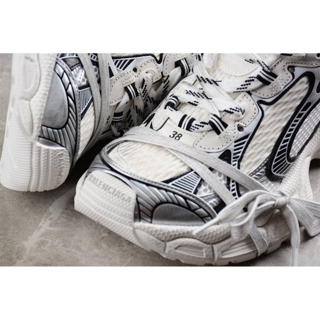 BALENCIAGA 3XL x WHITE BLACK