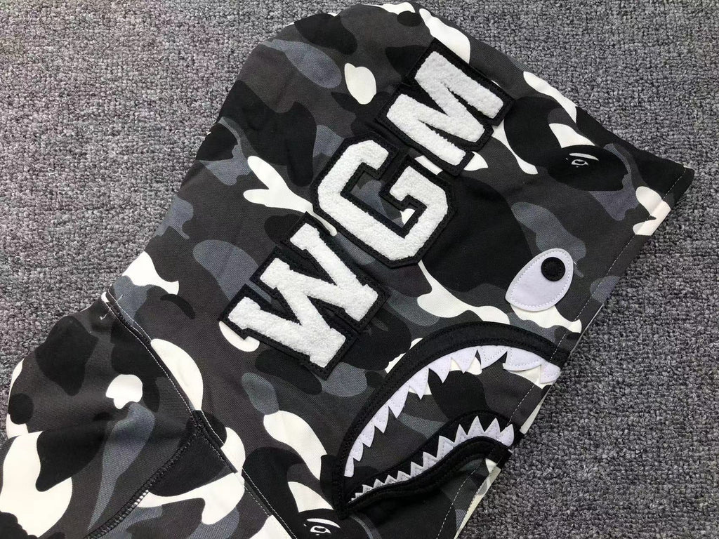 BAPE CITY CAMO HALF SHARK FULL ZIP HOODIE WHITE/BLACK - netstar®