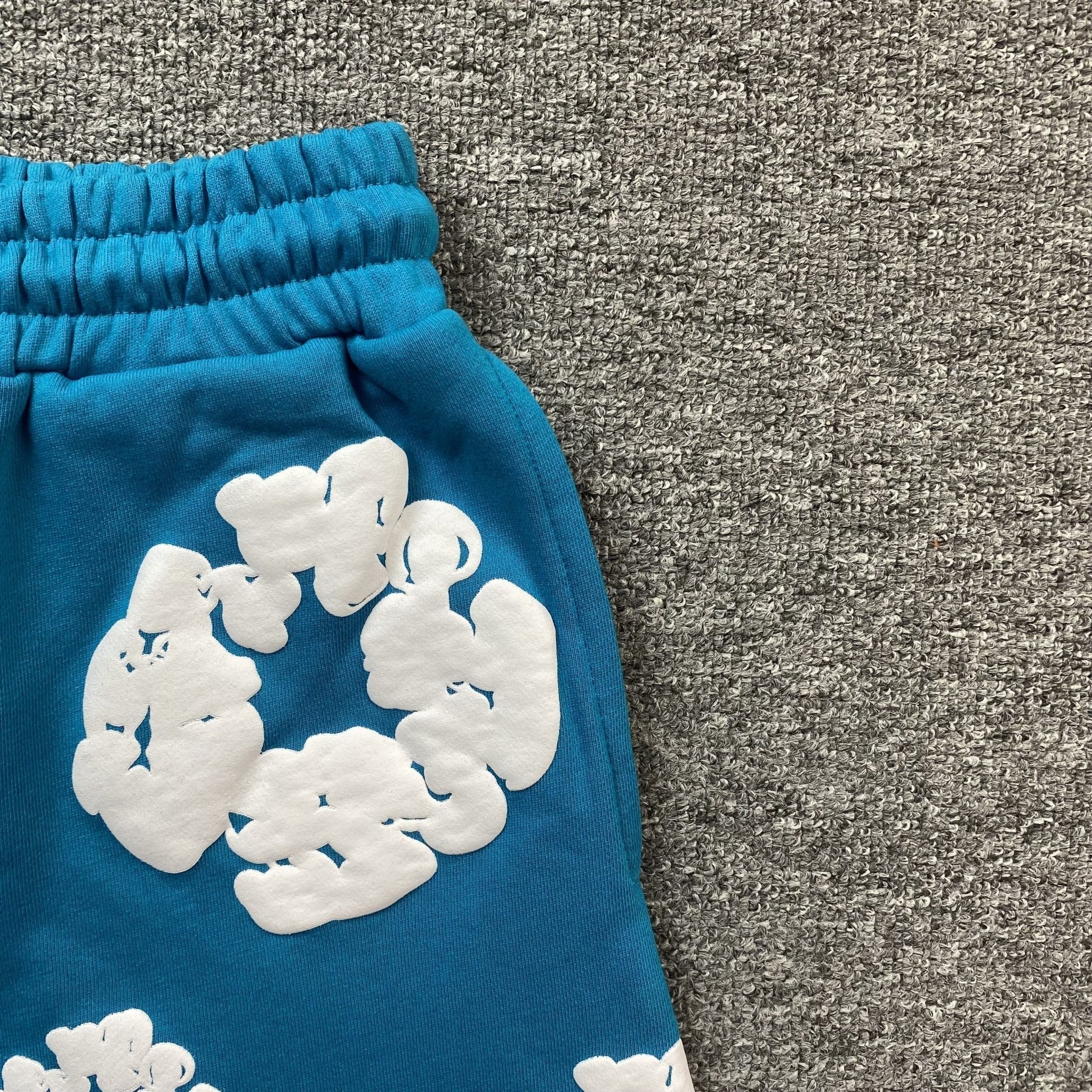 DENIM TEARS COTTON WREATH SHORTS CERULEAN - netstar
