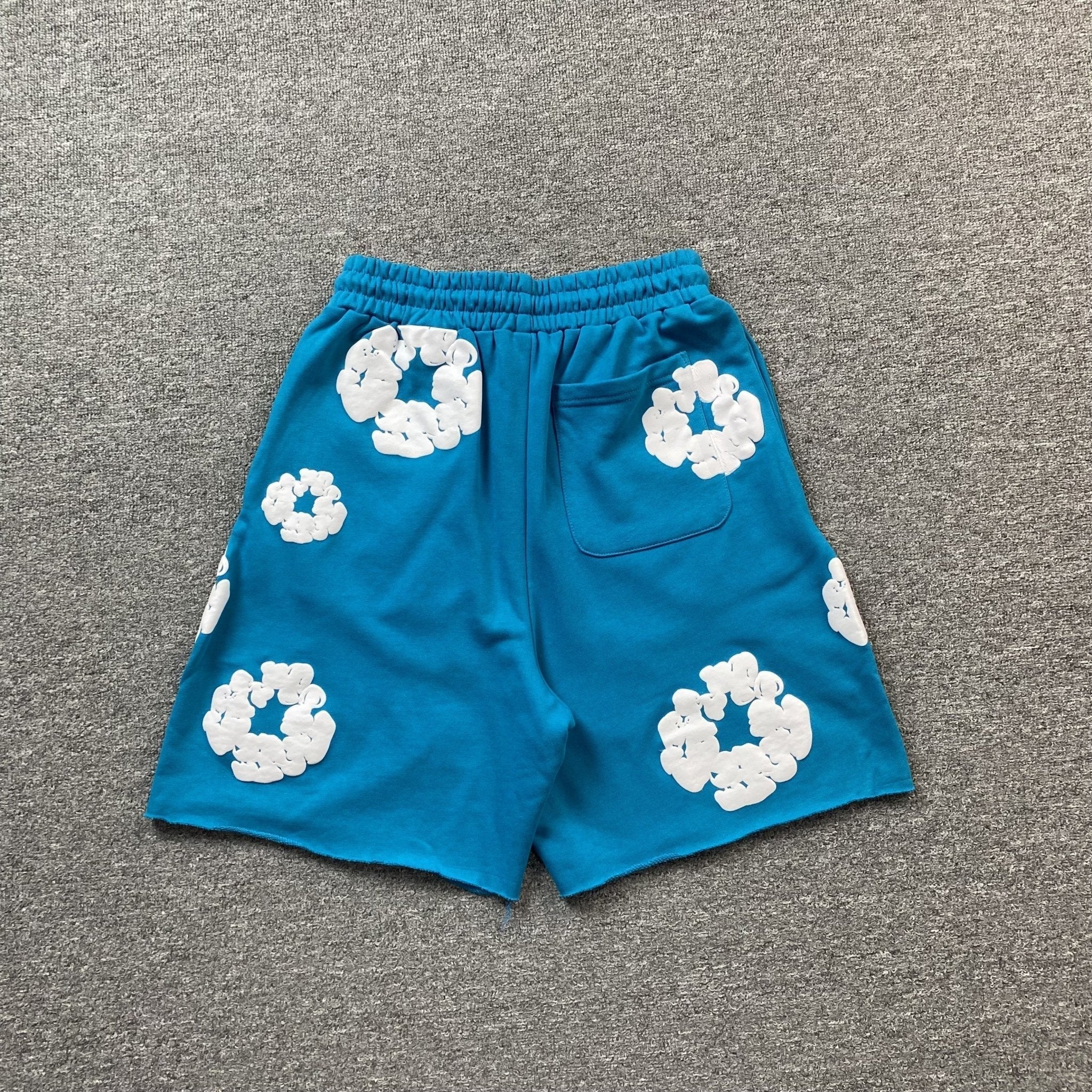 DENIM TEARS COTTON WREATH SHORTS CERULEAN - netstar