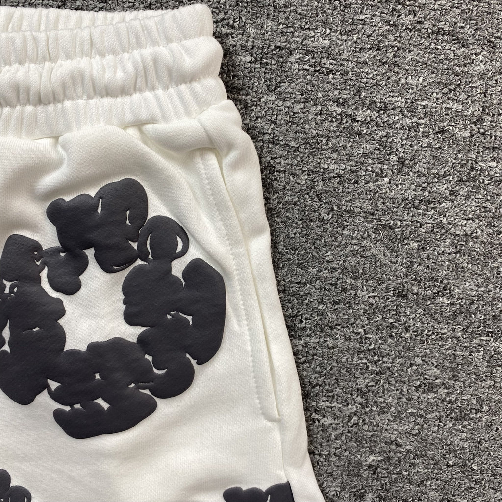 DENIM TEARS COTTON WREATH SHORTS WHITE - netstar