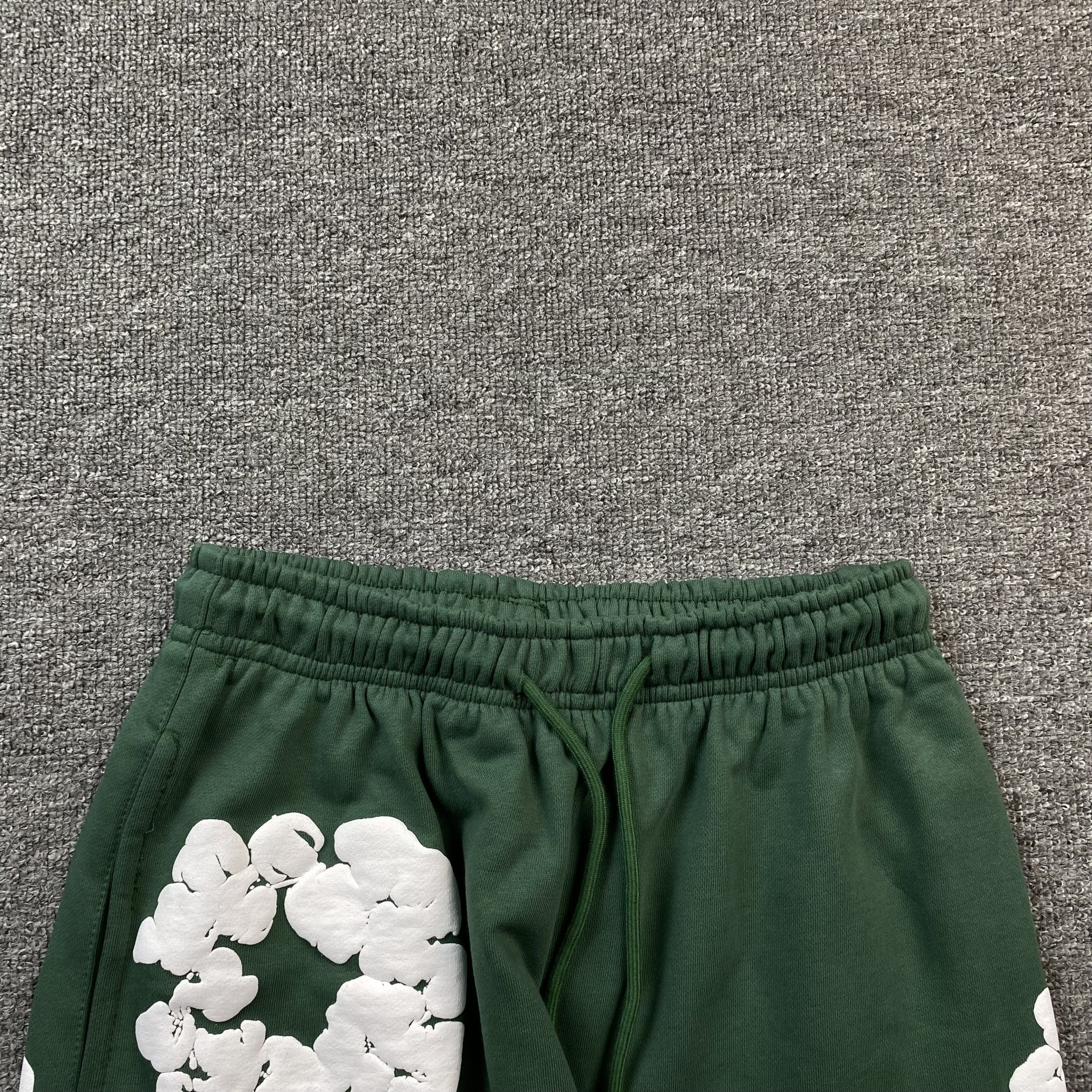 DENIM TEARS COTTON WREATH SWEATPANTS GREEN - netstar