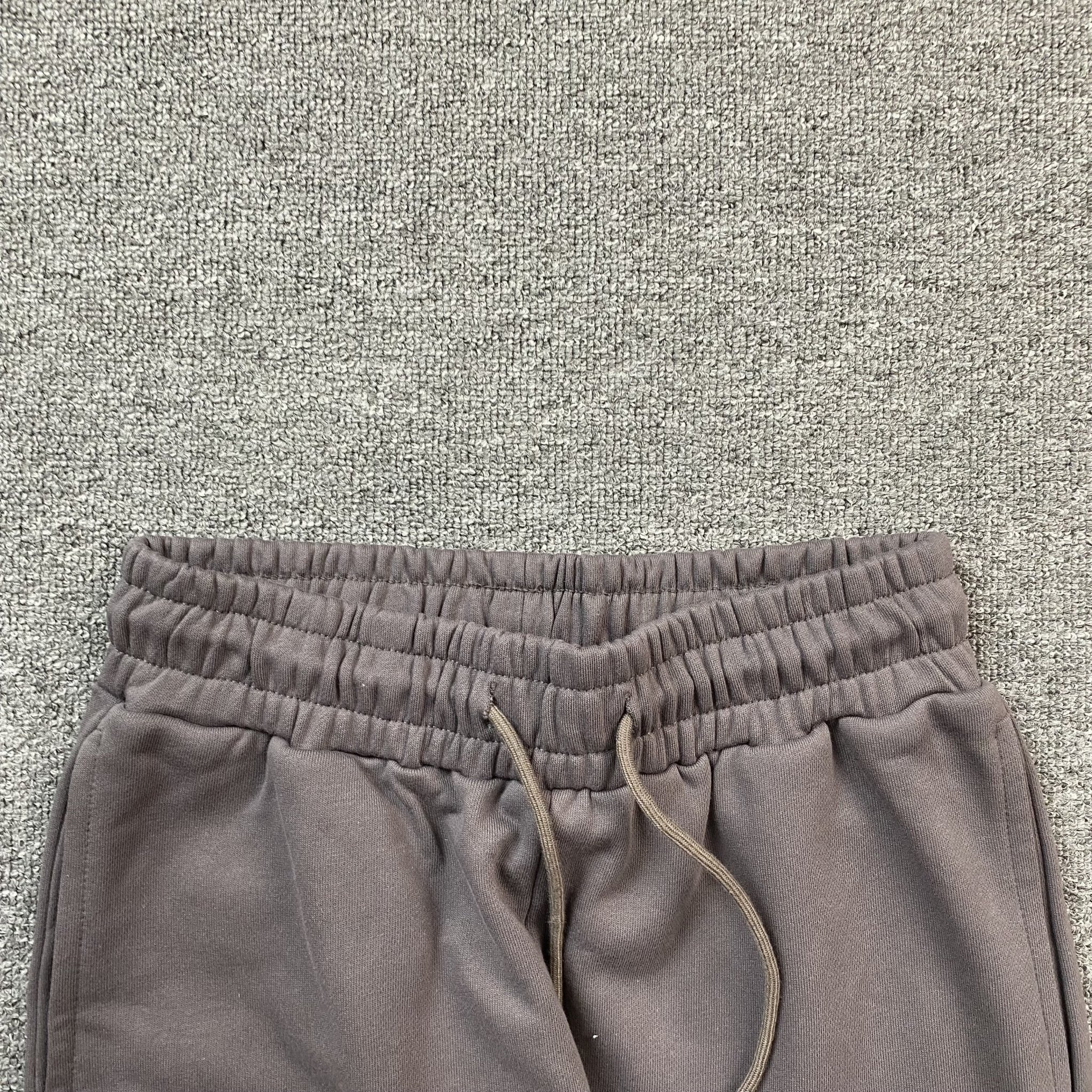 DENIM TEARS COTTON WREATH SWEATPANTS OLIVE - netstar
