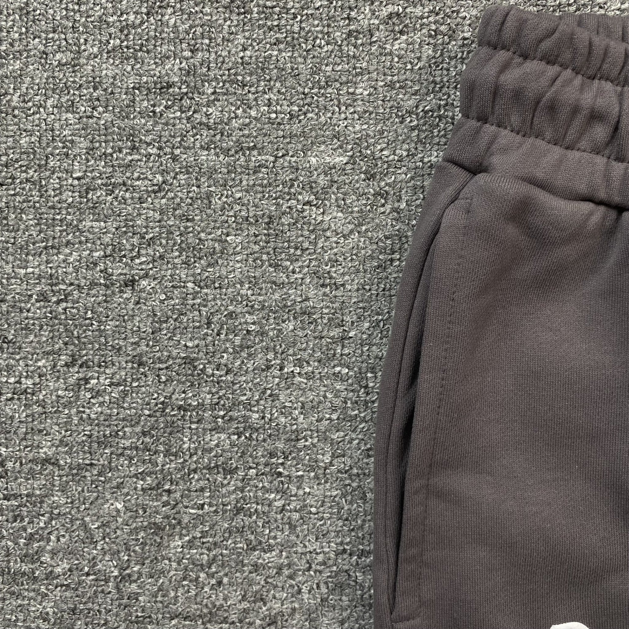 DENIM TEARS COTTON WREATH SWEATPANTS OLIVE - netstar