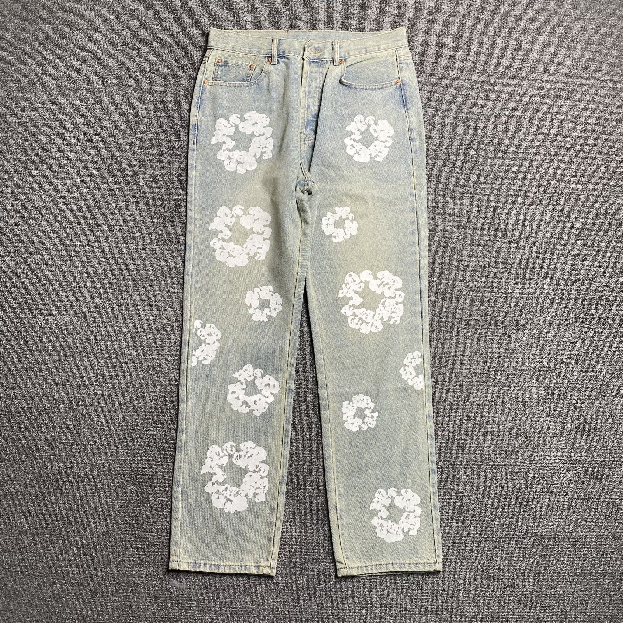 DENIM TEARS x LEVI'S DIRTY WASH WREATH JEANS LIGHT WASH - netstar