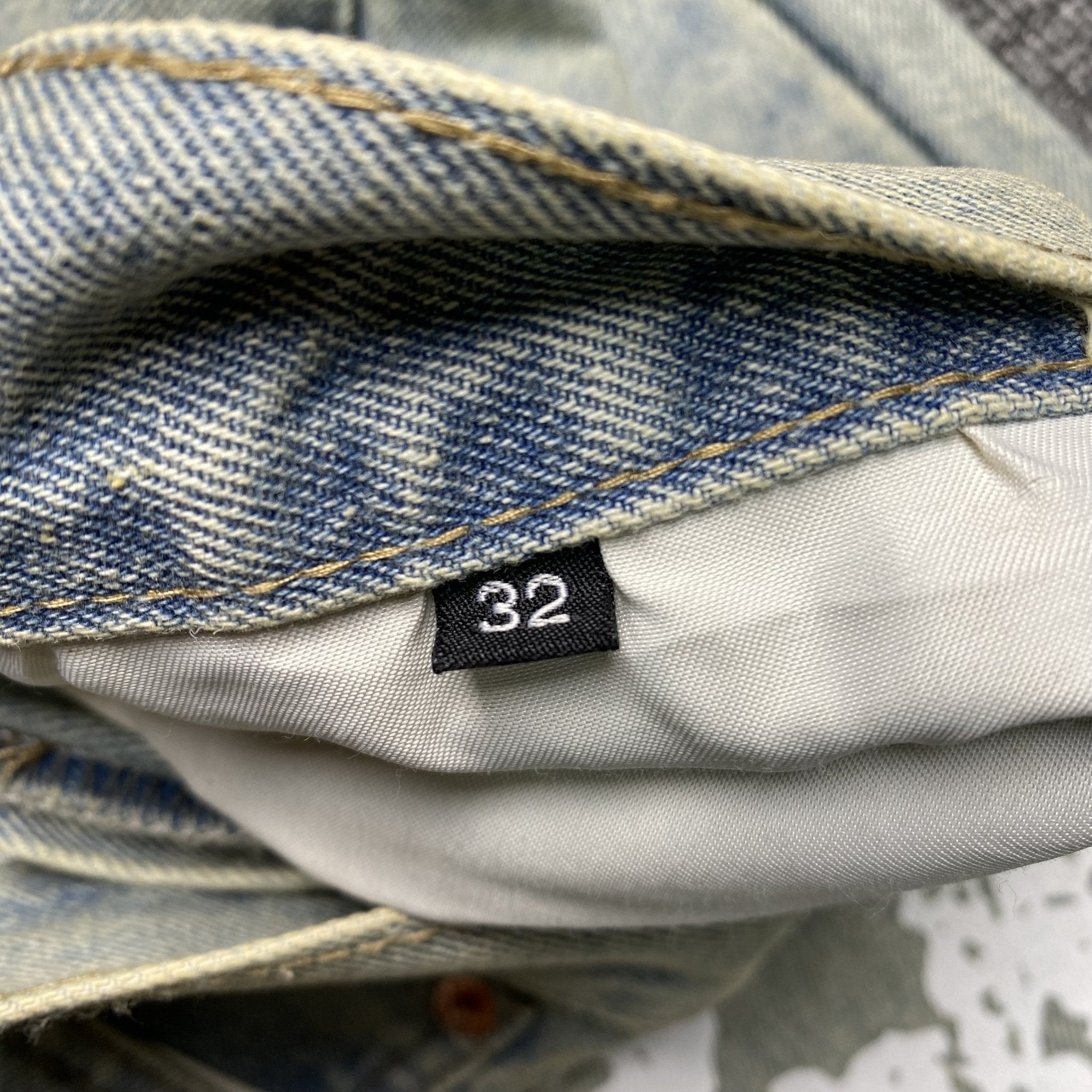 DENIM TEARS x LEVI'S DIRTY WASH WREATH JEANS LIGHT WASH - netstar