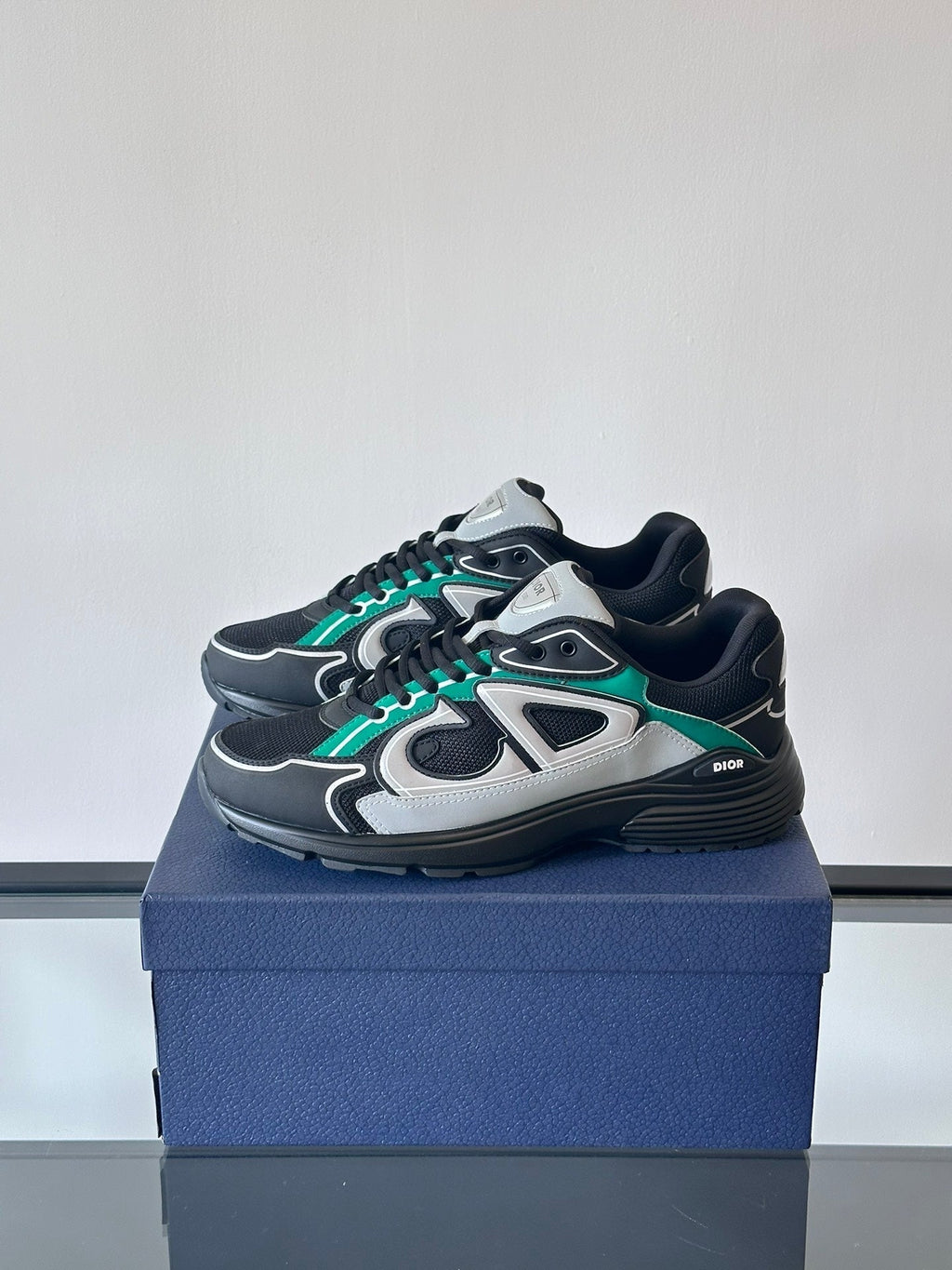 DIOR B30 ANTHRACITE GRAY - netstar