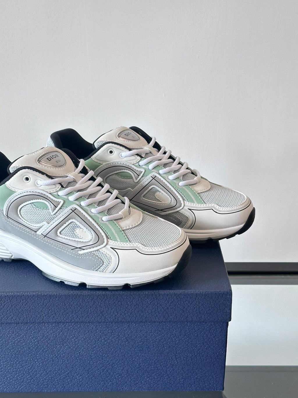 DIOR B30 CELADON GREY WHITE - netstar