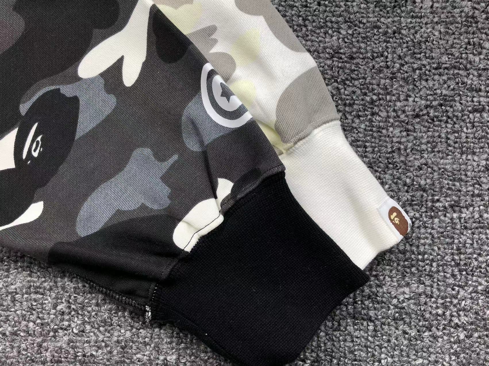 BAPE CITY CAMO HALF SHARK FULL ZIP HOODIE WHITE/BLACK - netstar®